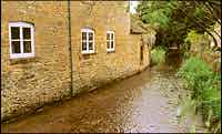River Windrush, Naunton