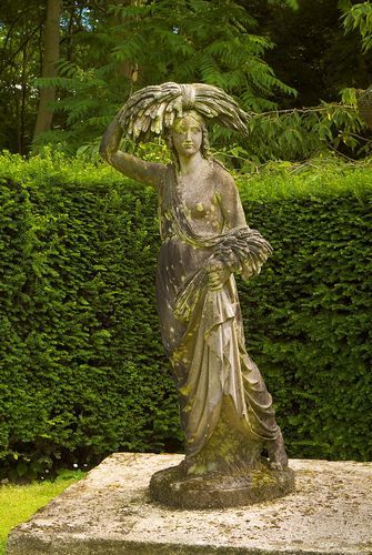 Photo of Buscot Park, a stately home near Faringdon, Oxfordshire, England. Part of the Britain Express Travel and Heritage Picture Library, Oxfordshire collection.
