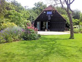 Cottage: HCCLEAR, Ludgershall, Buckinghamshire