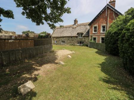 Hill Farm Cottage, Freshwater, Isle of Wight
