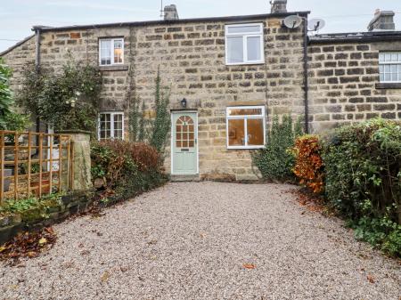 7 Scarah Bank Cottages, Ripley