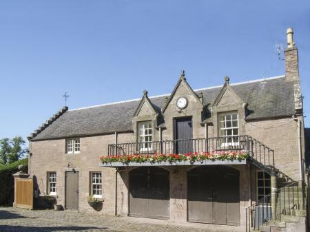 Stable Flat, Scone, Tayside