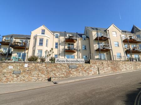 4 Beachcombers Apartments, Watergate Bay, Cornwall
