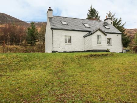Creag Mhor Cottage, Dornie, Highlands and Islands