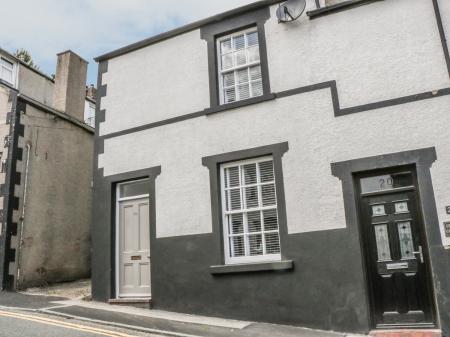 22 Uppergate Street, Conwy