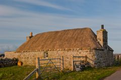 Thatched cottage, Garrynamenie