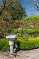 Formal gardens and topiary