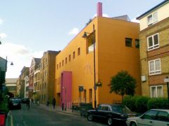 Fashion and Textile Museum