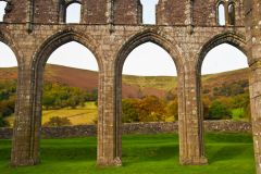 The north nave arcade