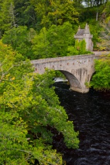 Old Bridge of Avon