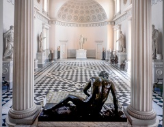 The Dying Gaul and the Great Hall