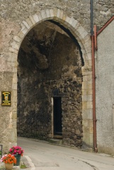 The central arch