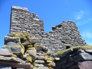 Ruins of the laird's house (c) Colin Smith