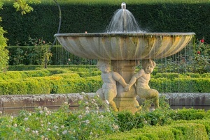 A fountain in the Love Maze at Longleat