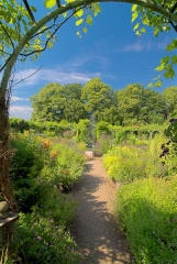 Garden path, Abbey House Gardens