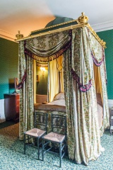 Lord Byron's bed