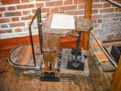 Flour scales