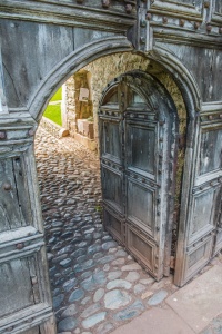 The 1520 door and gatehouse entrance