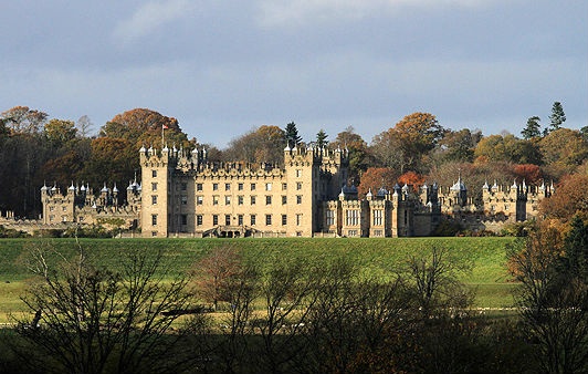 Floors Castle (c) Walter Baxter