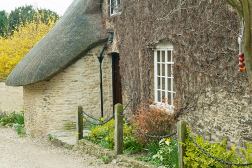 A thatched cottage in Islip, Oxfordshire