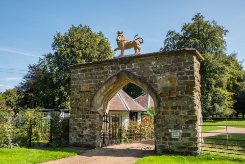 The Lion's Gate, Scrivelsby