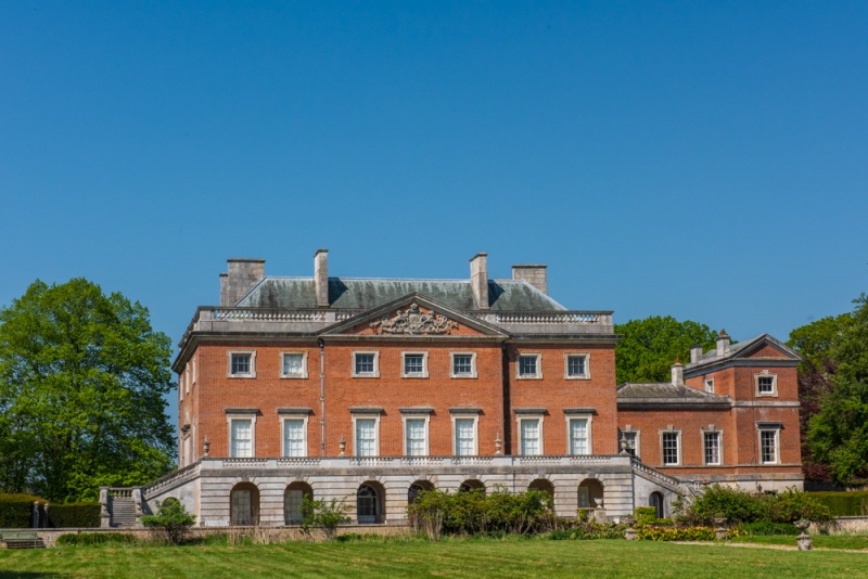 Wolteron Hall from the park walk