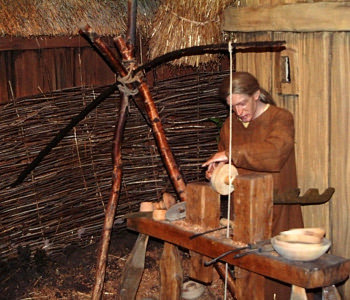 Saxon workman tableau