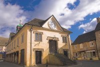 The most recognizable building in Tetbury is the 17th century Market Hall