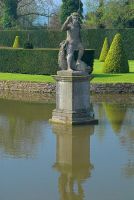 The larger of the two canals at Westbury terminates in a T shape cross-canal. In the centre is this classical statue