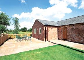 Self Catering Cottage In Cheshire Huxley Watermill Cottage