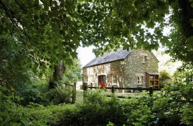 Cwm Bach, Fishguard, Dyfed