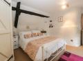 Image of Snowdrop Cottage, Milborne Port - Photo #10
