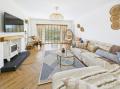 Image of Luxury Beach Stay with Hot Tub, Burry Port - Photo #5