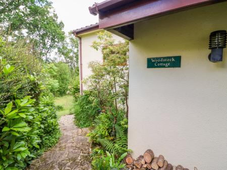 Woodstock Cottage, Chardstock