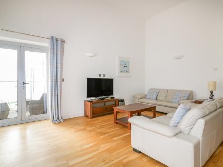 28 Zenith, Porth