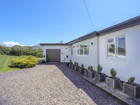 Gadlys, Trearddur Bay, Gwynedd