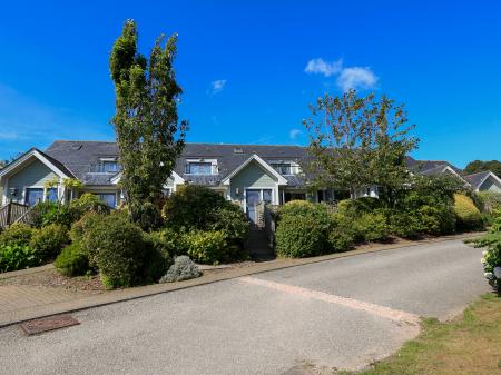 3 Court Cottage, Hillfield Village, Dartmouth, Devon