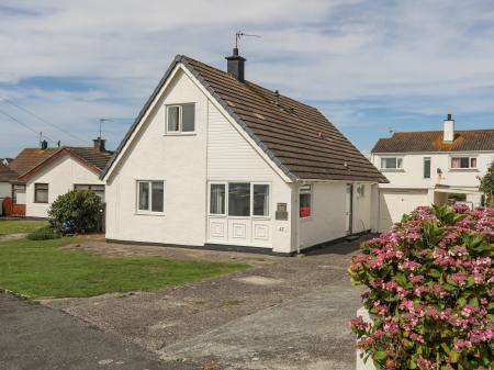 Crows Nest - Rhosneigr, Rhosneigr, Gwynedd