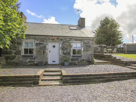 Y Garreg Fawr, Caernarfon