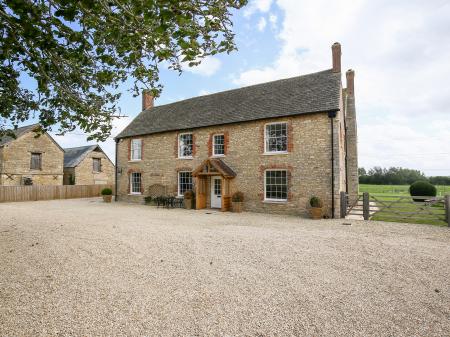 Shifford Manor Farm, Bampton