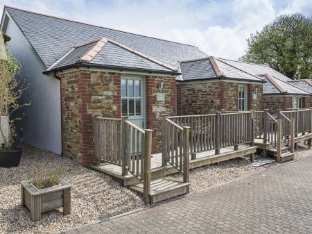 4 Keeper's Cottage, Hillfield Village, Dartmouth, Devon