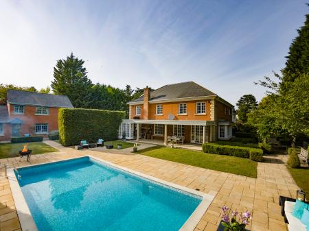 Gleneagles, Sunningdale, Berkshire