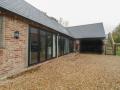 The Courtyard - Hilltop Barn, Wareham