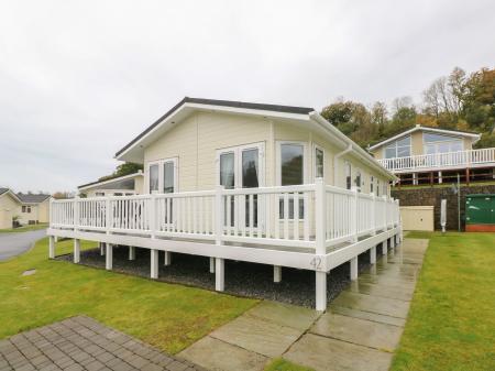 Cwtch Lodge 42, Wisemans Bridge, Dyfed