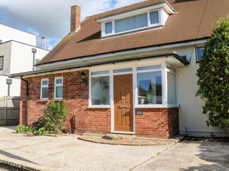 5 Sea Way, Elmer, West Sussex