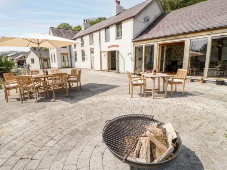 Fron Goch Farm, Llanfair Talhaiarn, Gwynedd