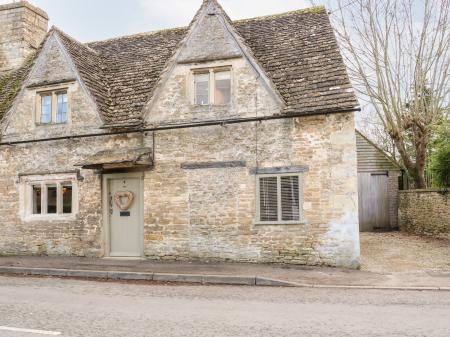 The Cottage and The Studio, South Cerney, Gloucestershire