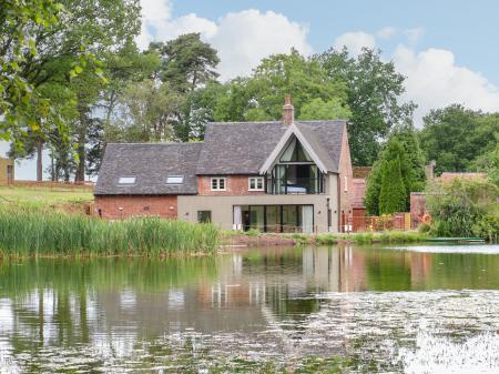 Lakeside Lodge, Pattingham, Staffordshire