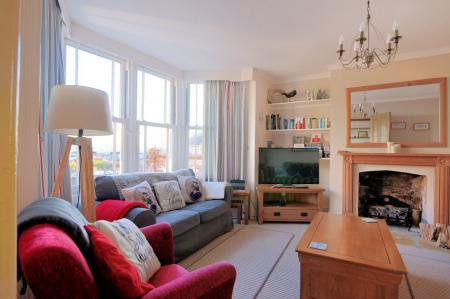1 Cobb View, Lyme Regis, Dorset