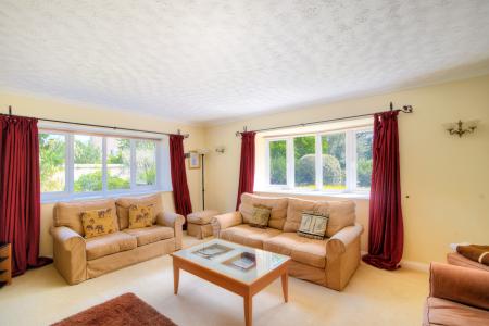 Manor Lodge, Burton Bradstock